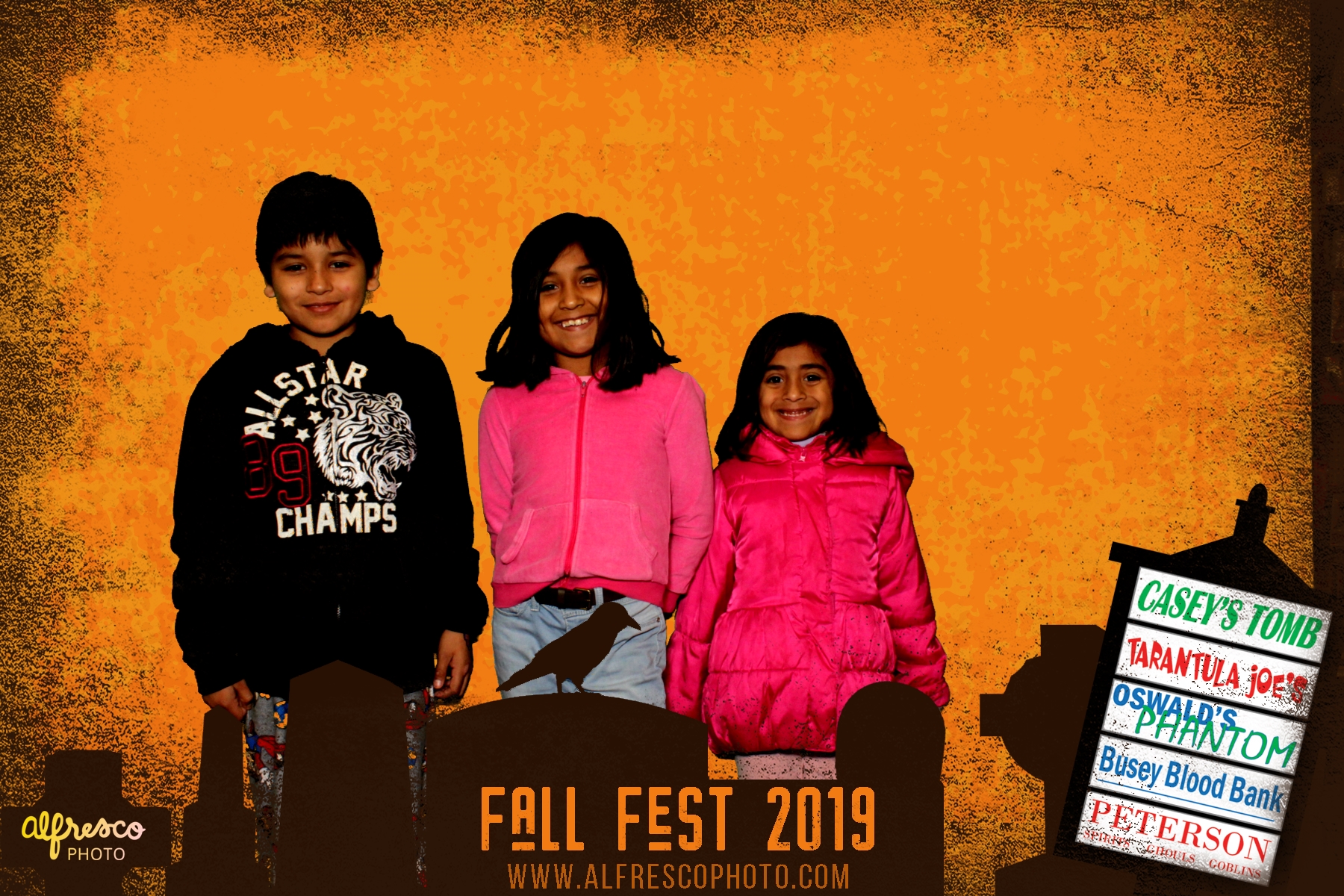 Naper Plaza Fall Fest | View more photos from the event at events.alfrescophoto.com/u/AlfrescoPhoto/Naper-Plaza-Fall-Fest